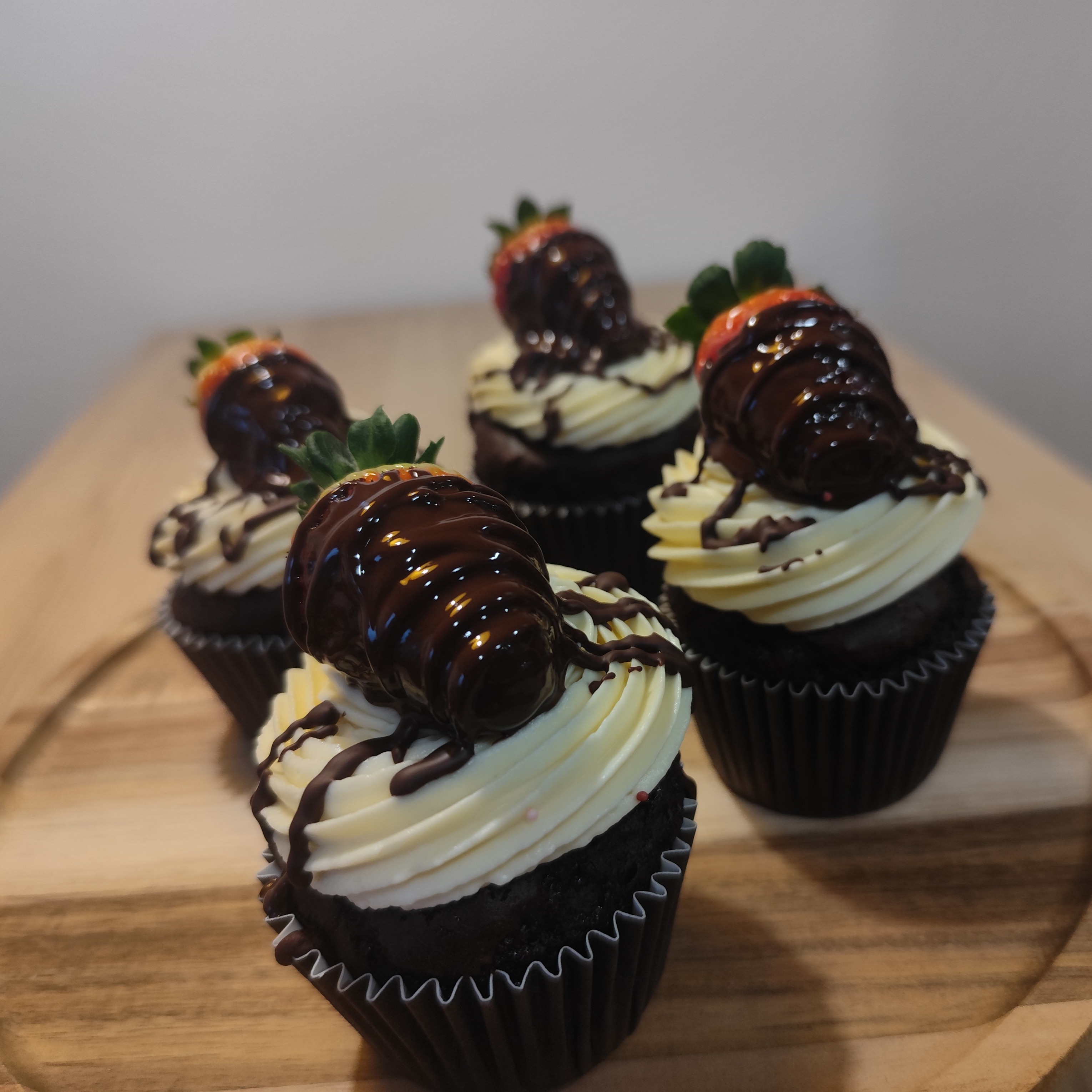 Cupcakes s jahodou v čokoládě