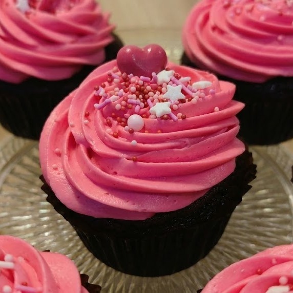 Malinové cupcakes